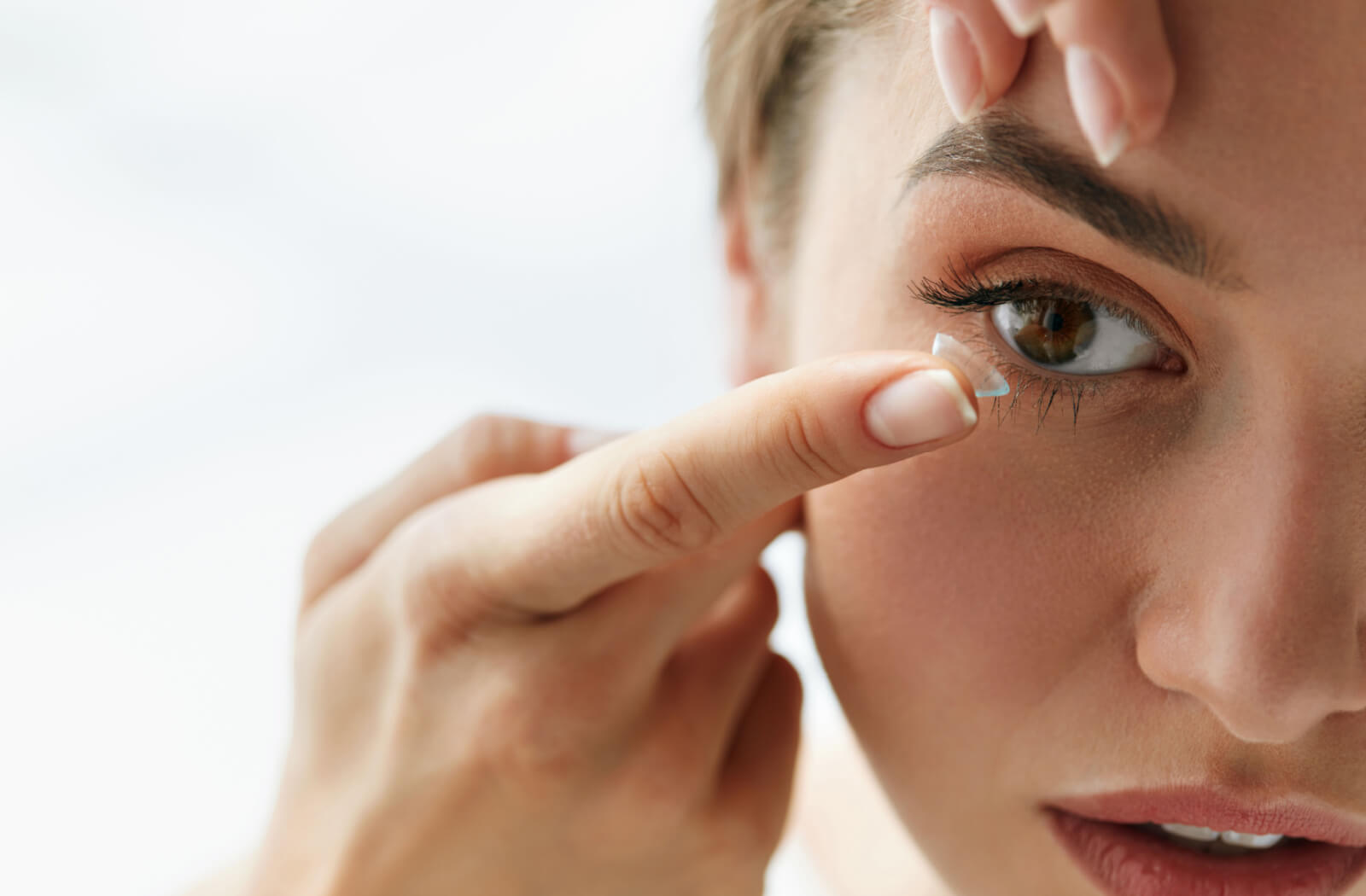 How to Pick the Ideal Contact Lenses for Yourself
